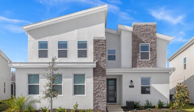 6 Bedroom/6 Bathroom Storey Lake (2972 PL)