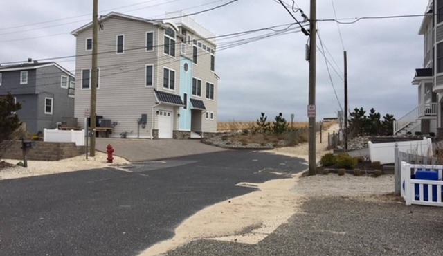 6 bedroom accommodation in Beach Haven Gardens