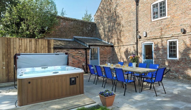 6 bedroom accommodation in Tilney All Saints, near King&rsquo;s Lynn