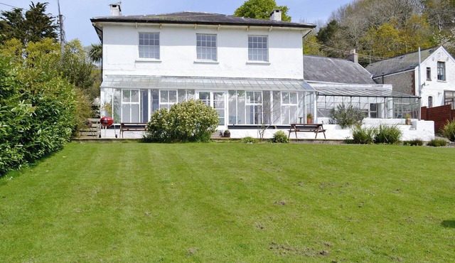 6 bedroom accommodation in Uplyme, near Lyme Regis