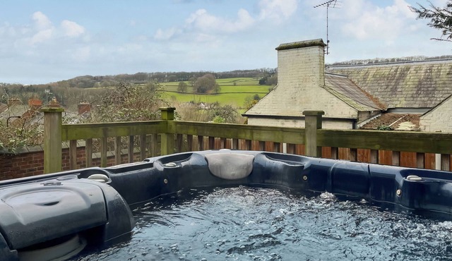 6 bedroom accommodation in Belper