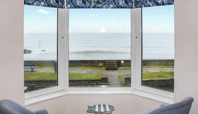 6 bedroom accommodation in Borth