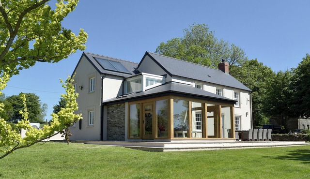 6 bedroom accommodation in Eglwyswrw, near Cardigan