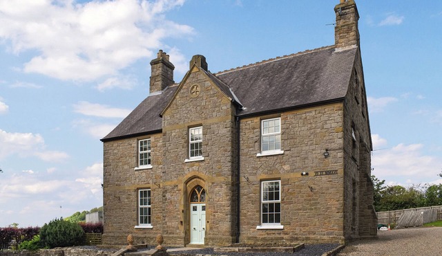 6 bedroom accommodation in Old Quarrington, near Durham