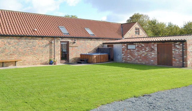 6 bedroom accommodation in Hornsea