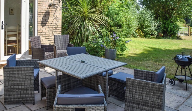 6 bedroom accommodation in Stonea, near Ely