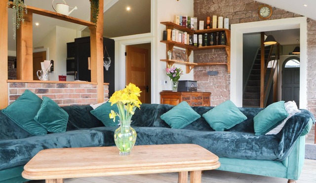 6 bedroom accommodation in Waverton, near Wigton