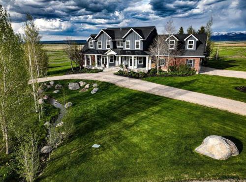 6 Bedroom and Bonus Room Horseshoe Lane