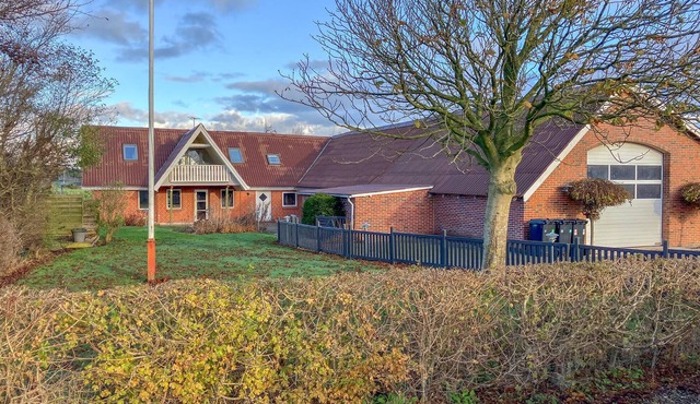 6 bedroom awesome home in Hurup Thy