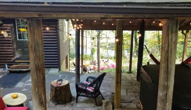 6-bedroom cabin just 2 miles from Mohican River