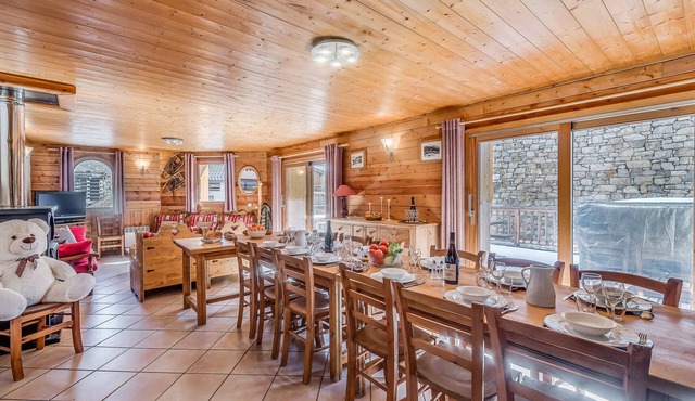 6-bedroom chalet, 6 bathrooms, Jacuzzi in Tignes
