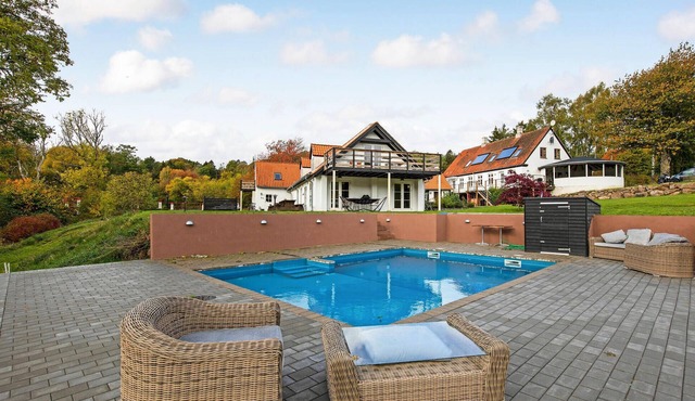 6 bedroom cozy home in Gudhjem