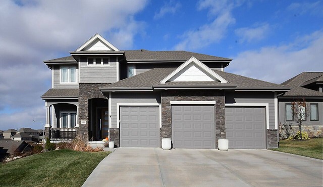 6 Bedroom Family Home - 8 beds