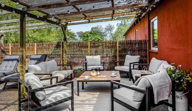 6 bedroom gorgeous home in Tranekær