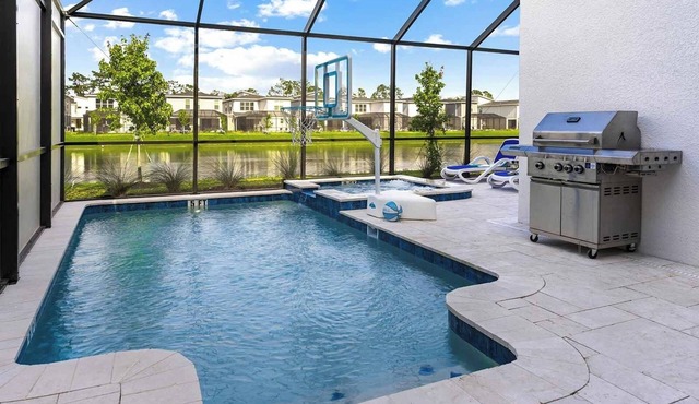 6 Bedroom Home at Villatel Orlando Resort - Private Pool, Arcade & Resort Perks