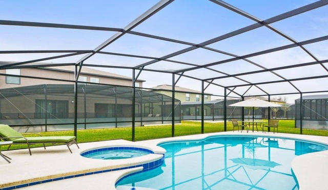 6 Bedroom Pool and Play Home with Garage Game Room