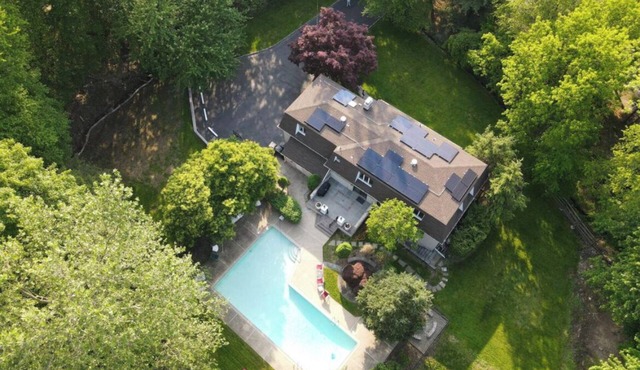 6 Bedroom Private Home/Close to NYC!