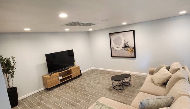 6 Beds, 3-bedroom House in Odessa close to shopping and minutes from I20