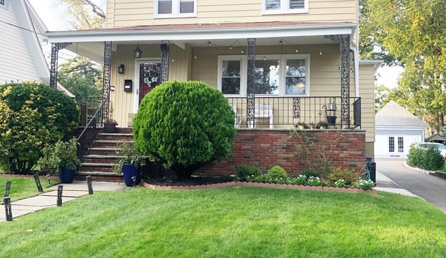 6 Beds-Beautiful Apartment , near Schools, Bus Transits! Pet Friendly!