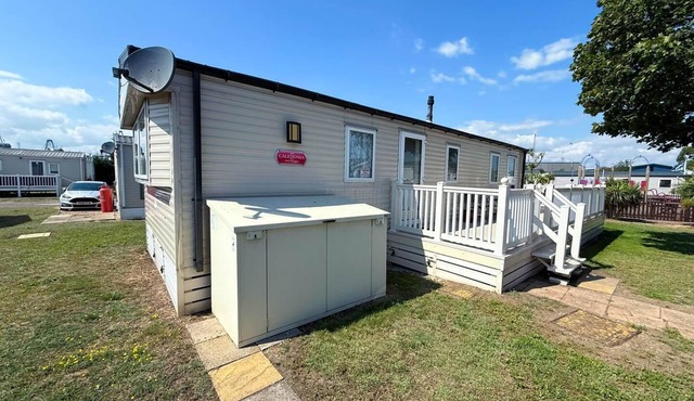 6 berth caravan with decking at Suffolk Sands Holiday Park ref 45040G
