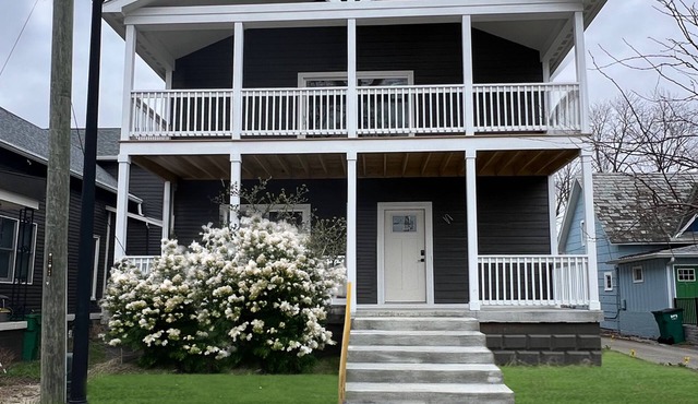 6 BR, 4BA Franklin, IN Home