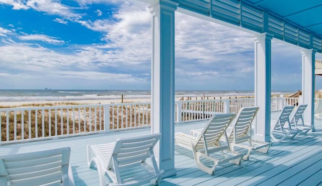 6 BR Gulf Front Home! Sleeps 17 - Southern Lotus