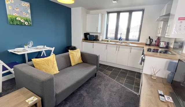 6 Cross Court, Stafford