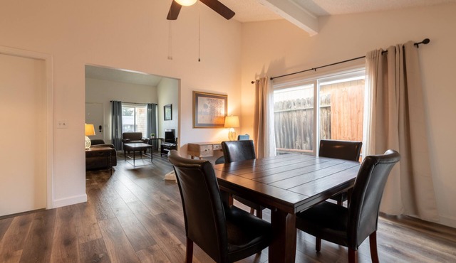 (6) FAIR OAKS BEAUTY! 2BED, 2BATH, WITH GARAGE AND PRIVATE YARD!