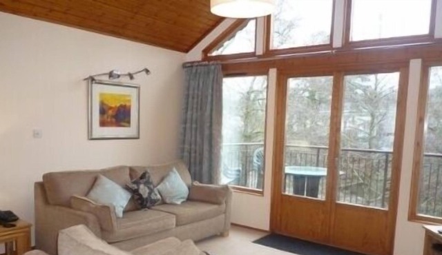 6 KESWICK BRIDGE, family friendly, with a garden in Keswick