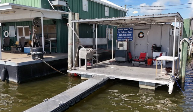 6 MAN BEER CAN VENICE MARINA FRONT ROW ICE, WIFI, & W/D GREAT CAMP