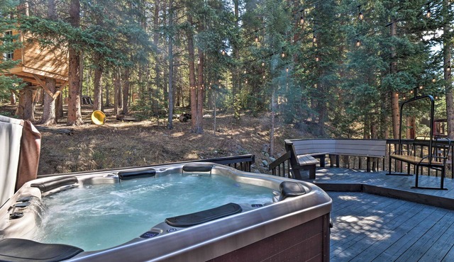 6 Mi to Breck Resort: Family Cabin w/Game Room