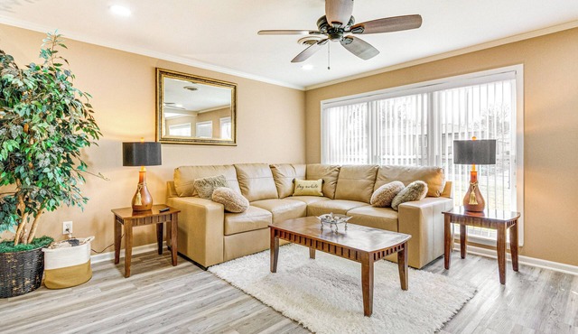 6 Mi to Dtwn: Charming Home in Little Rock