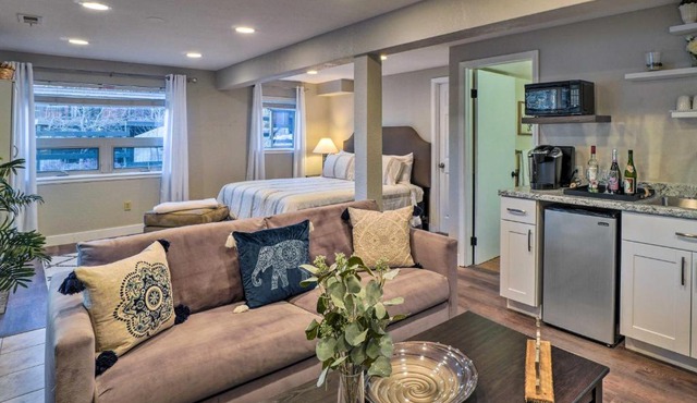 6 Mi to Dtwn Parker Serene Studio Suite!