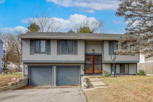 6 Mi to Dtwn Toledo! Family-Friendly Haven with Deck