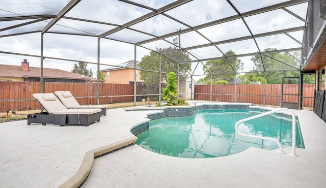 6 Mi to Gemini Springs Park: Chic Home w/Pool!