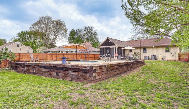 6 Mi to Kansas City Stadium! Home w/Fenced Yard