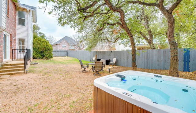 6 Mi to Lake Travis: Spacious Cedar Park Home!