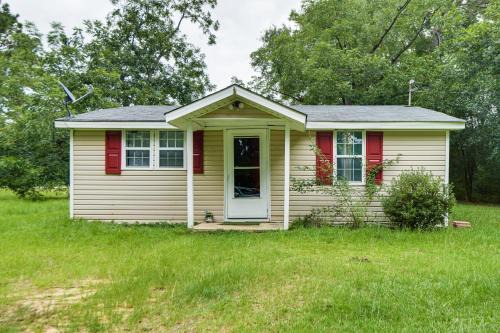 6 Mi to Museum of Aviation Rural Kathleen Home