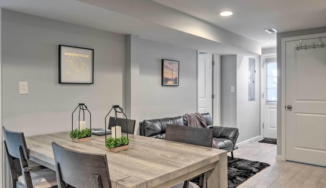 6 Mi to National Mall: Modern DC Apartment!