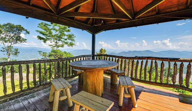 6 Mi to Pisgah Nat'l Forest! Condo w/Serene Views