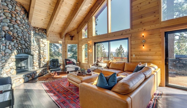6 Mi to Ski Slopes! Family Tahoe Cabin w/3 Decks