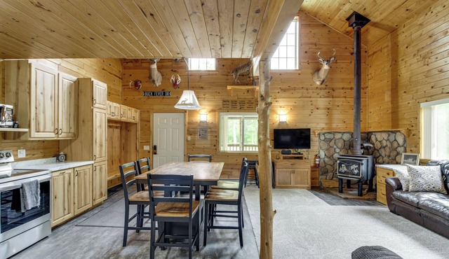 6 Mi to Spider Lake OHV Trails: Cabin w/Fire Pit
