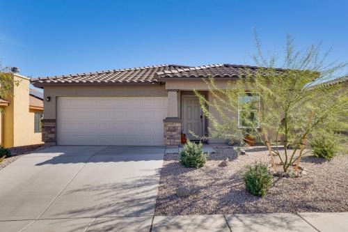 6 Mi to State Park Newly Built Home in Benson!
