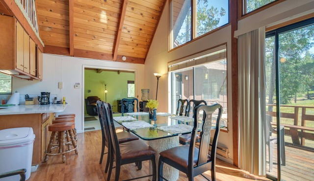 6 Mi to Yosemite Nat'l Park: 14-Acre Retreat!