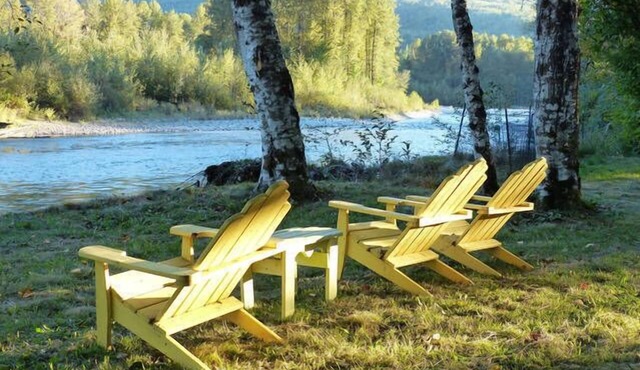 6 miles to North Cascades NP on the Cascade River