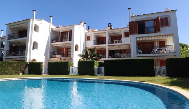 6 pax Apartment with pool and parking in S'Agaró