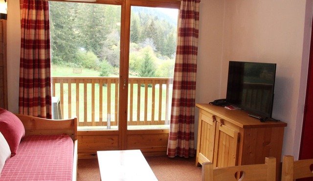 6 pers apartment, 2 bedr, parking, ski-in/ski-out, pool