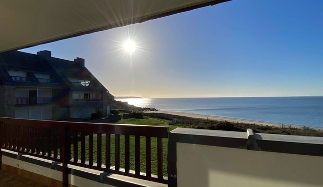 6-person apartment with breathtaking sea views for vacation rental