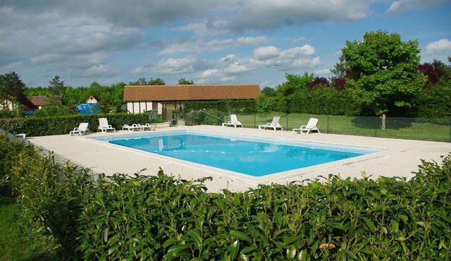 6-person cottage in the countryside near the pond forest (animals welcome)