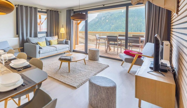 6-person flat - modern, central, ski in, ski out